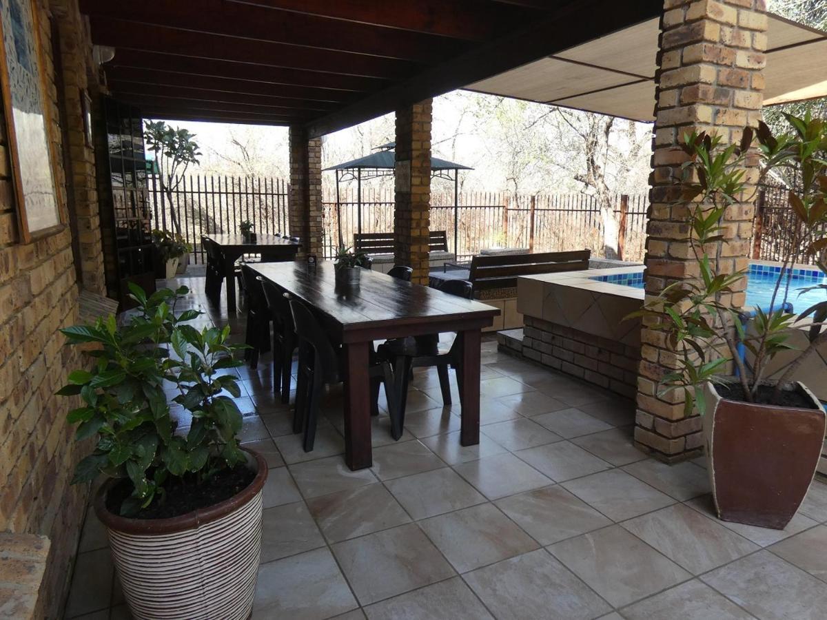 Weltevrede Lodge - Self Catering Houses Marloth Park Dış mekan fotoğraf