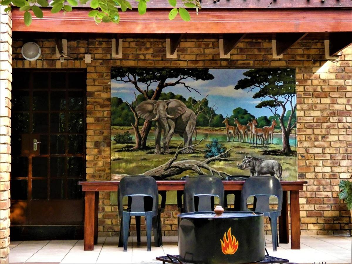 Weltevrede Lodge - Self Catering Houses Marloth Park Dış mekan fotoğraf