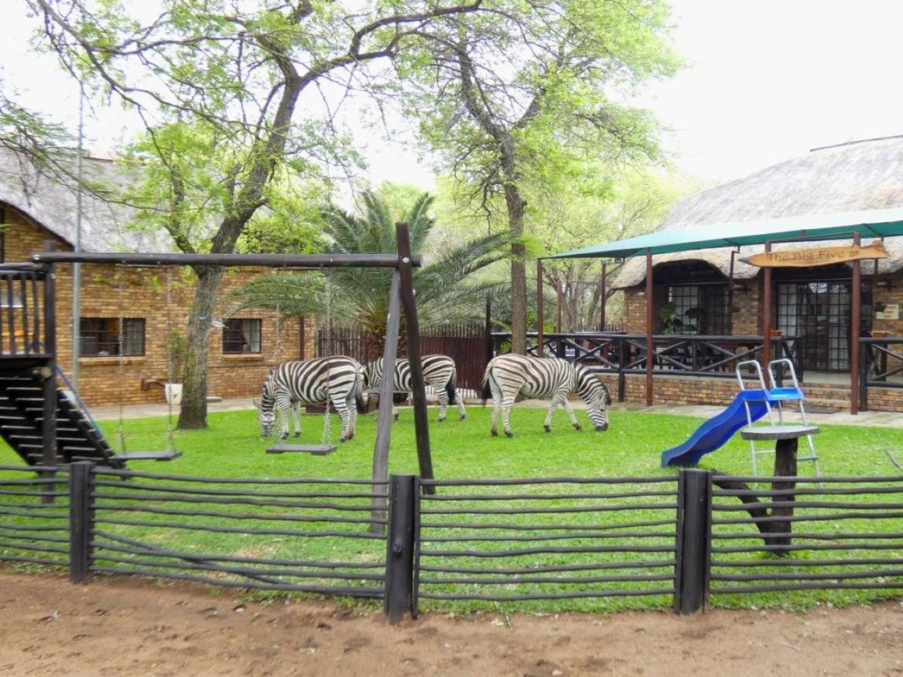 Weltevrede Lodge - Self Catering Houses Marloth Park Dış mekan fotoğraf